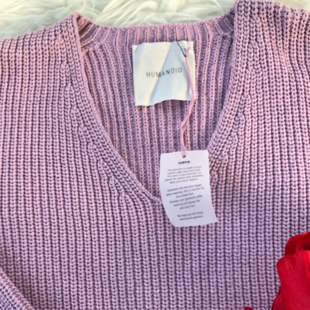 🌺NWT Chunky V-neck sweater🌺